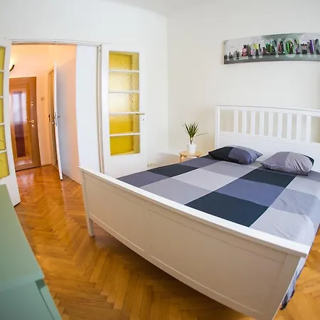 Апартаменты Color Franceza St