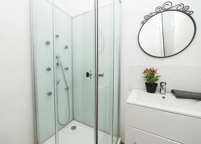 Color Franceza St Apartman