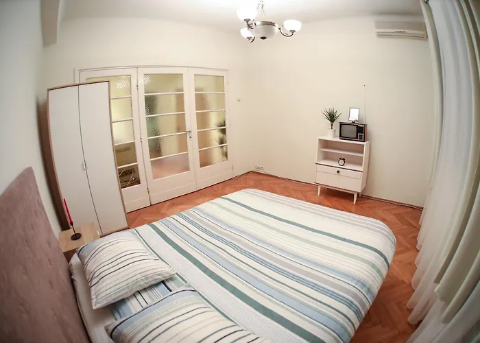 Color Franceza St Apartman Bukarest