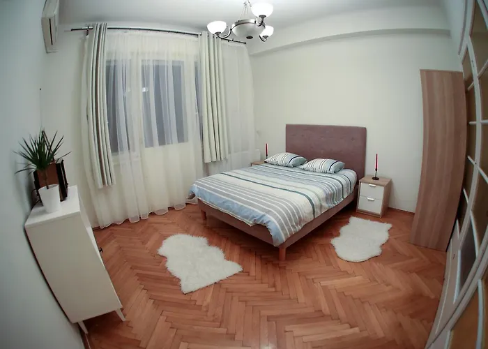 Color Franceza St Apartmán Bukurešť